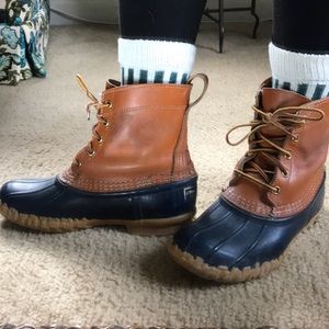 Bean Boots Navy 6in size 7LM